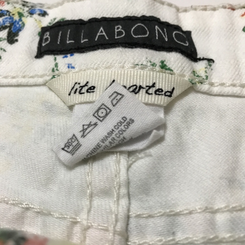 Billabong Floral Short Shorts - Picture 6 of 8